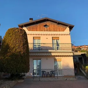 Casa Castel , Civate Italië