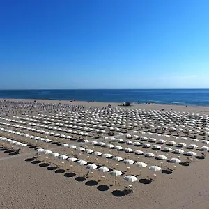 Albatross Mobile Homes On Mare E Pineta Llido Degli Estensi